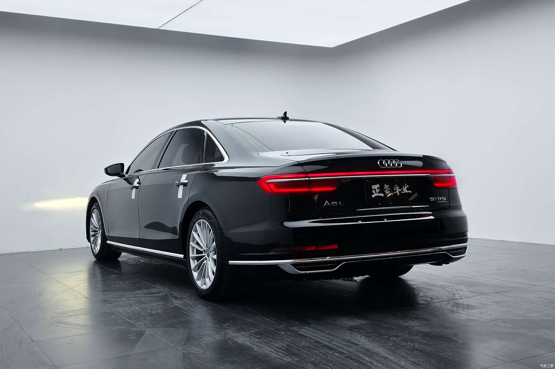 Audi A8L, 2020 32