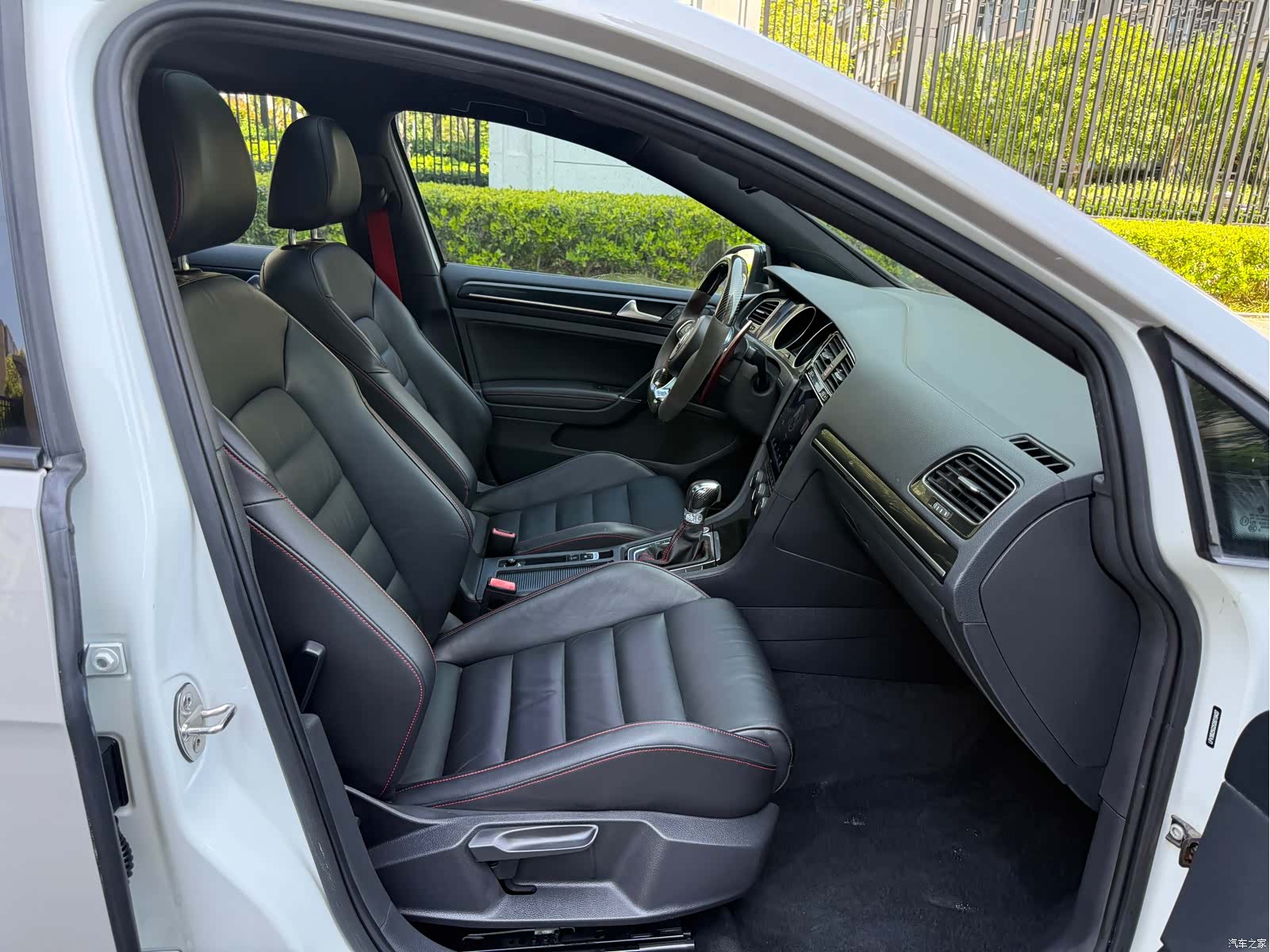 Volkswagen Golf, 2017 16