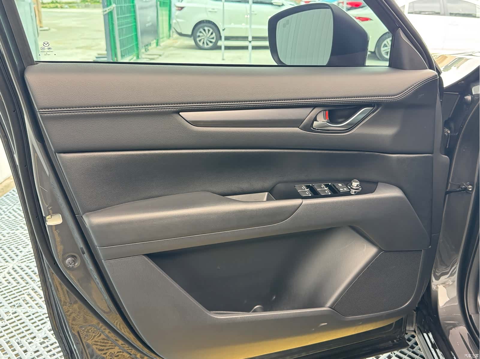 Mazda CX-5, 2024 11