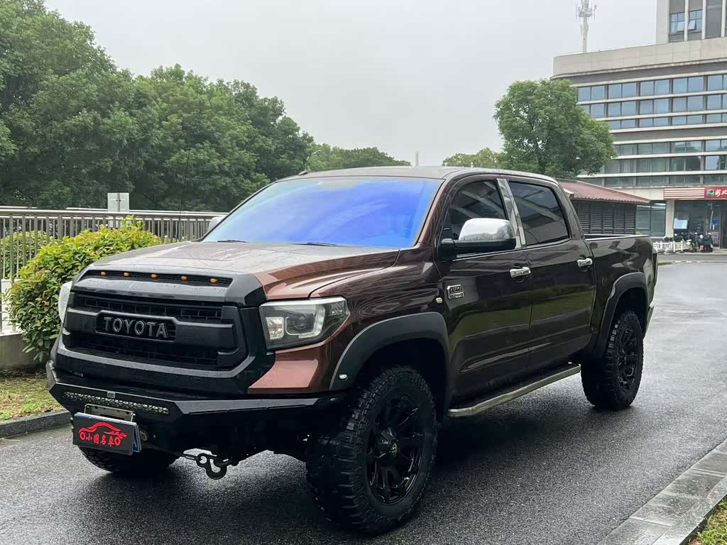 Toyota Tundra