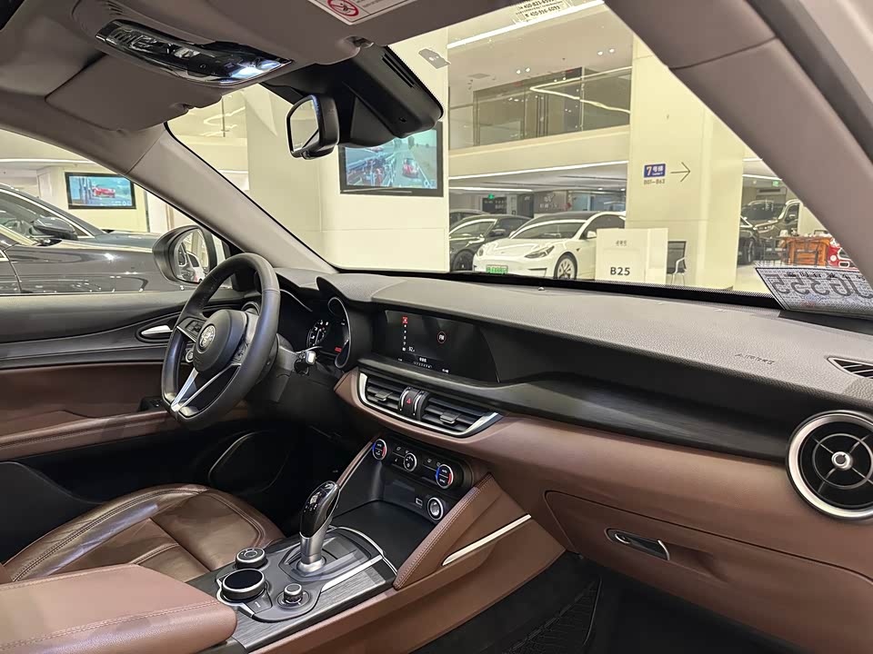 Alfa Romeo Stelvio Alfa Romeo Stelvio