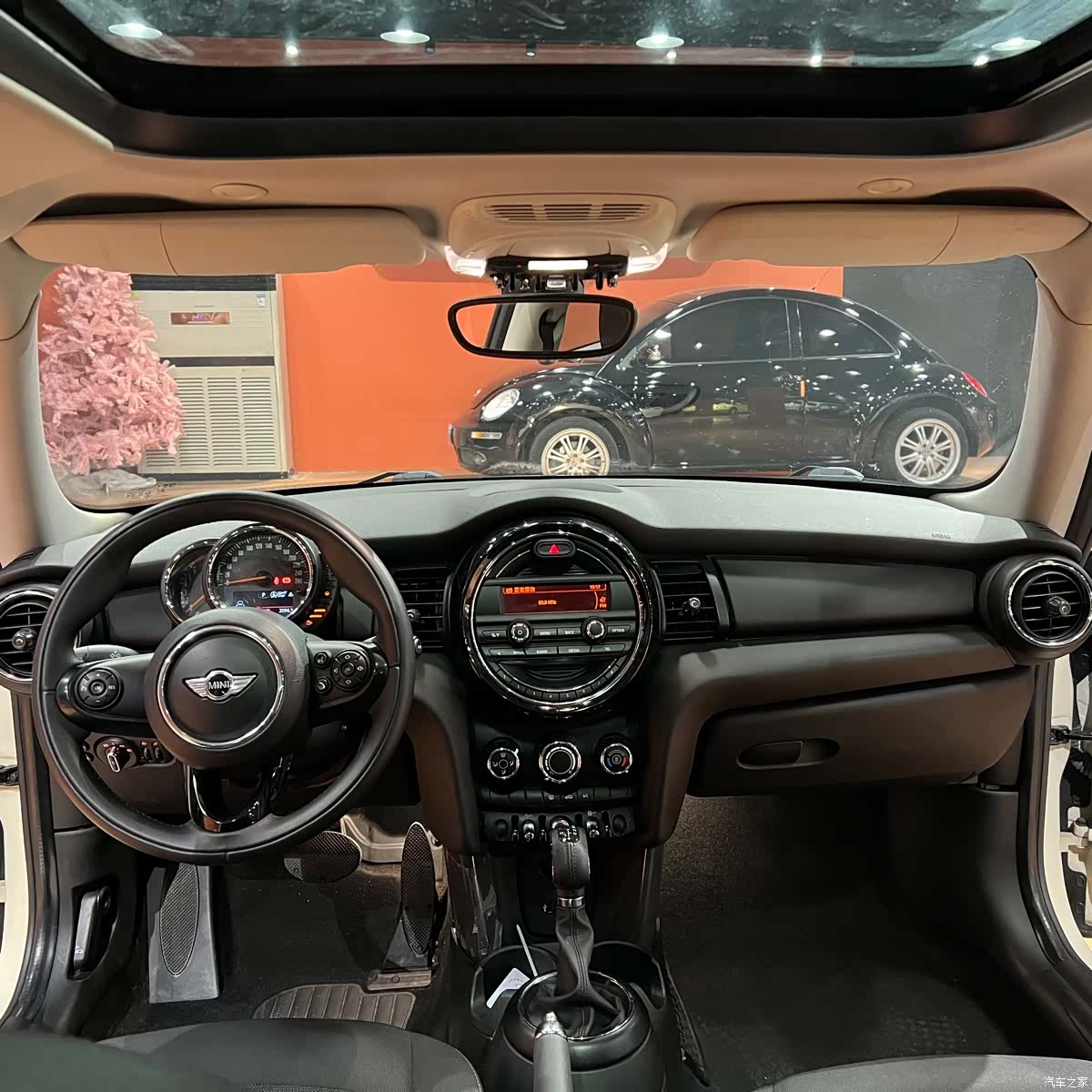 Mini ONE+, 2015 9
