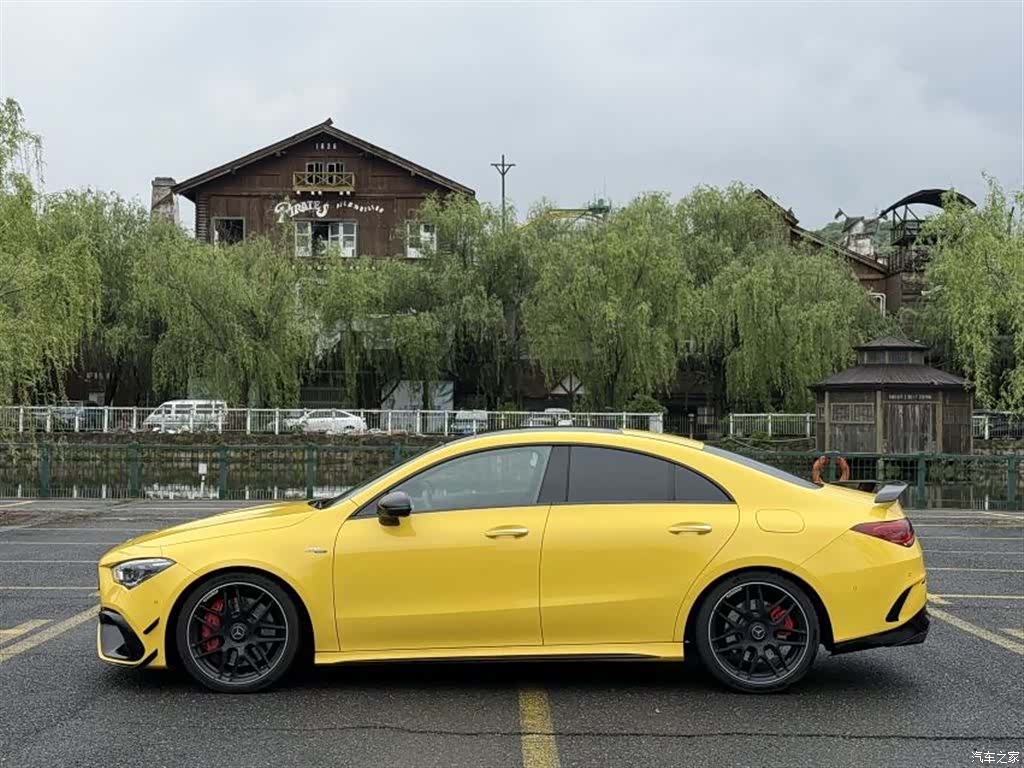 Mercedes-Benz CLA, 2023 все фото