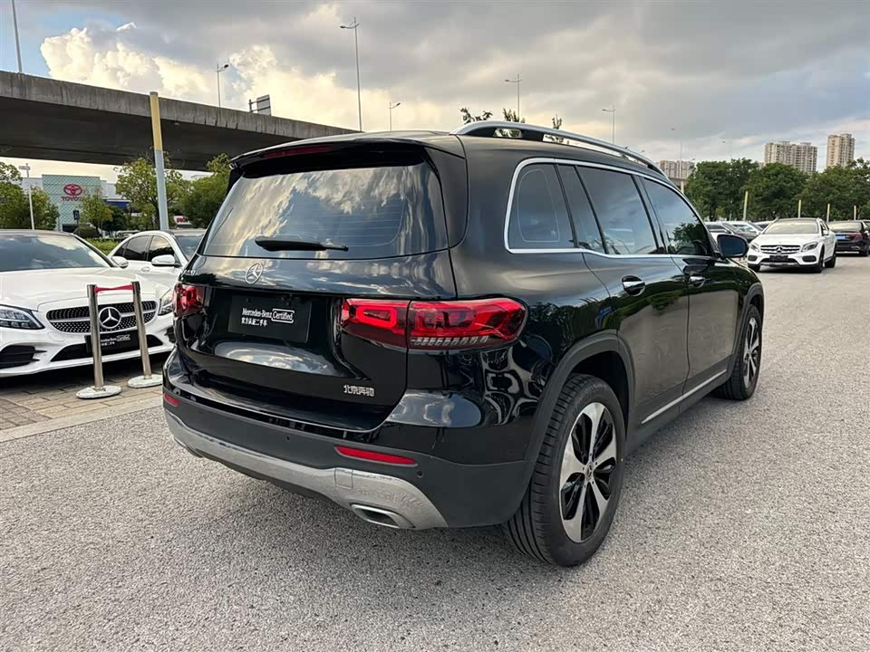 Mercedes-Benz GLB