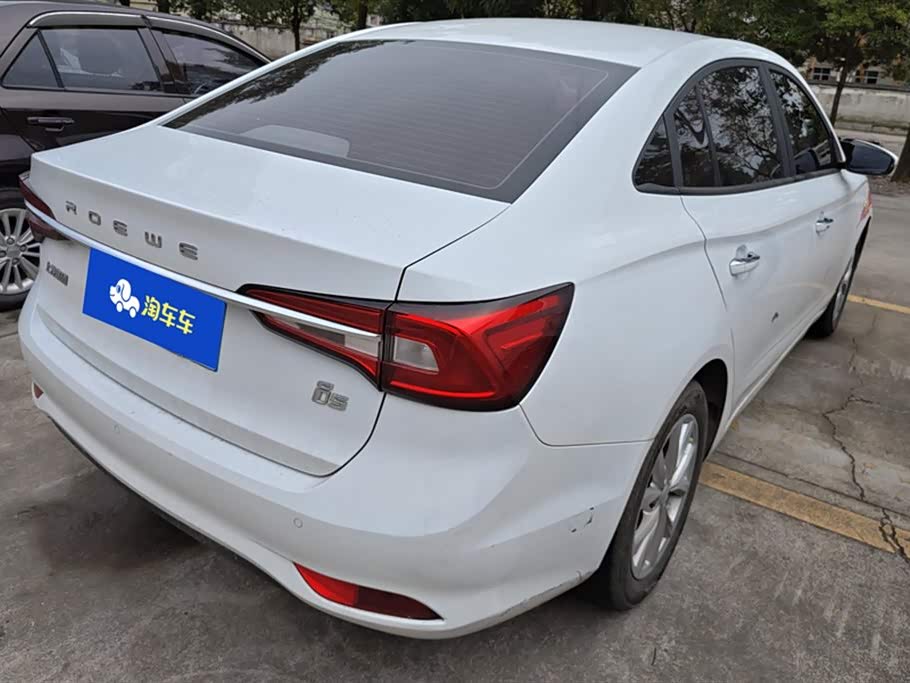 Roewe i5