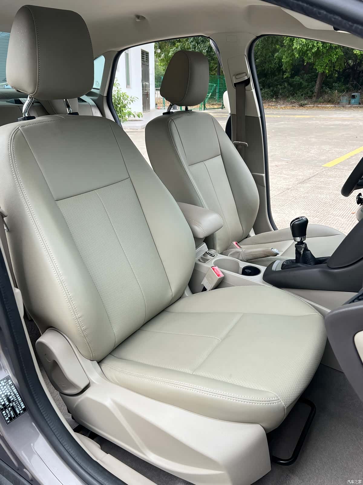 Ford Focus, 2014 11
