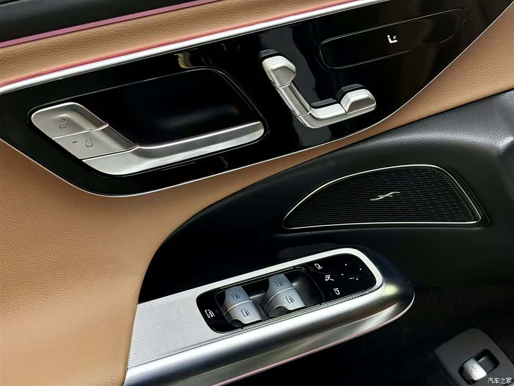 Mercedes-Benz E-Class, 2024 15