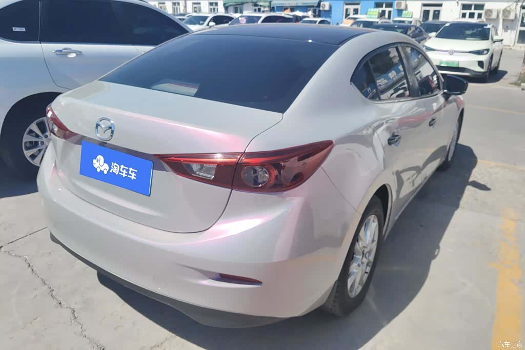 Mazda Mazda3, 2018 3