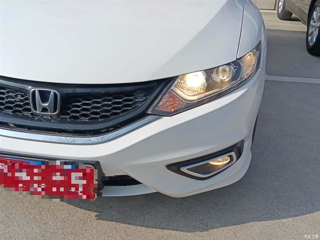 Honda Jade, 2015 24