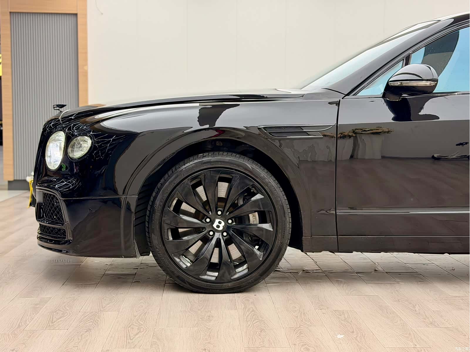 Bentley Flying Spur, 2010 9