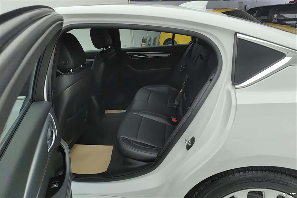 Cadillac CT5, 2023 11
