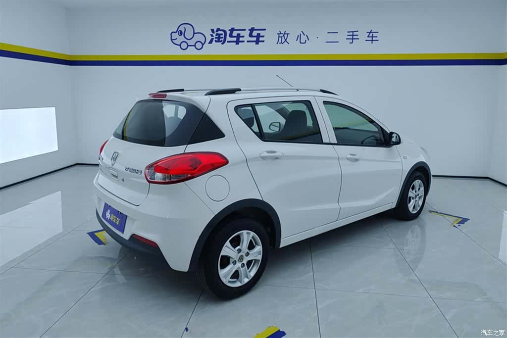 Wuling 310, 2019 3