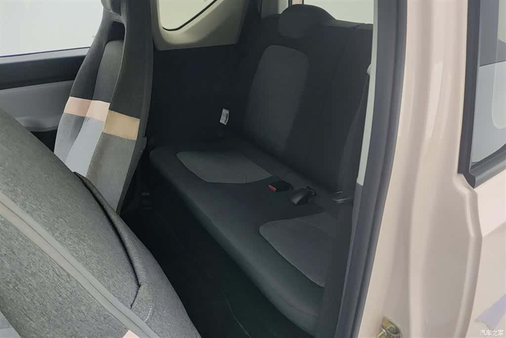 Wuling MINIEV, 2022 11