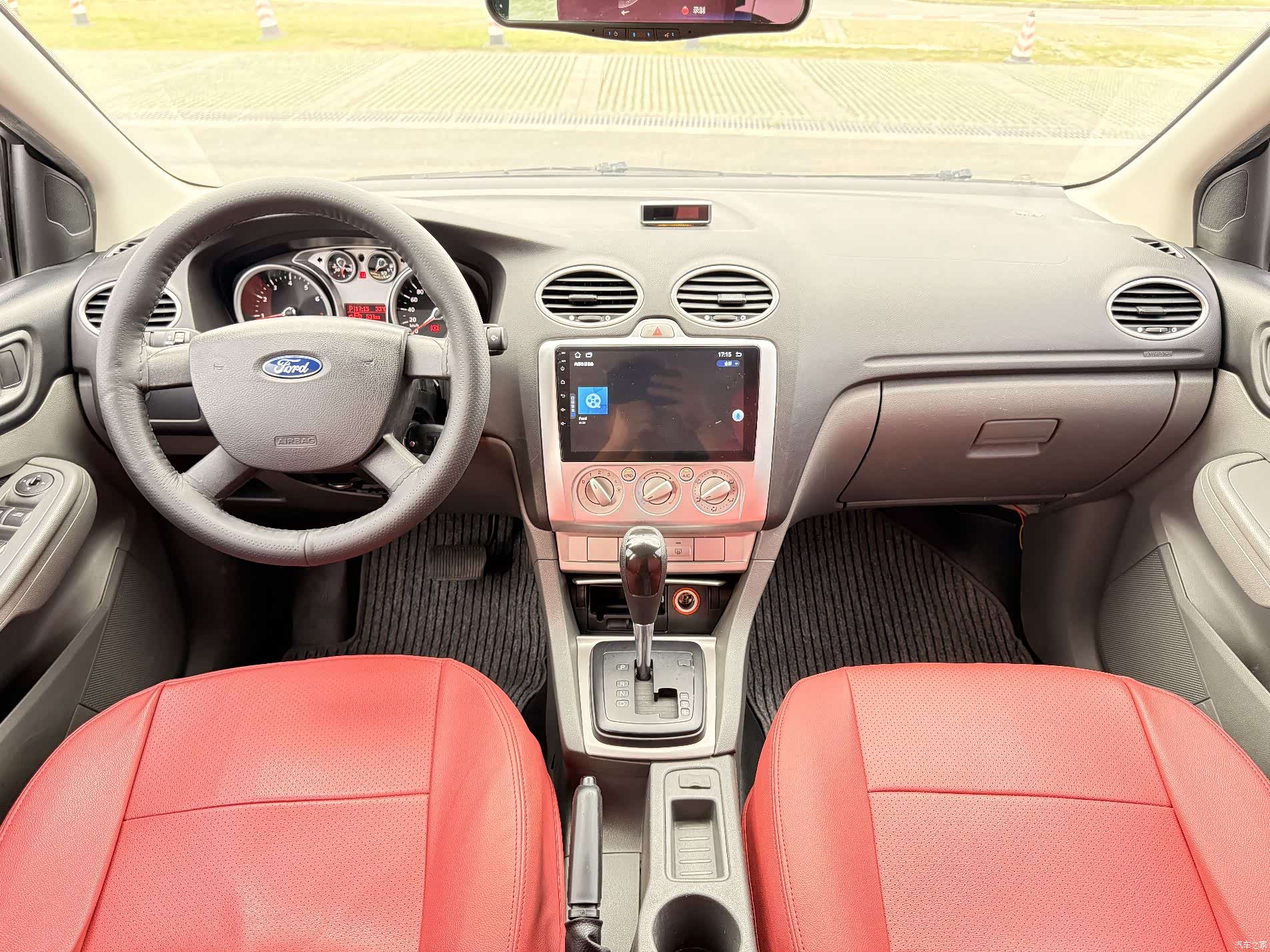 Ford Focus, 2015 9