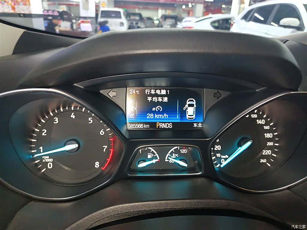 Ford Kuga, 2018 12