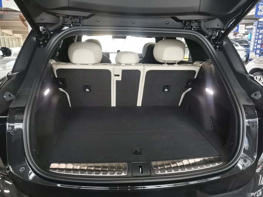 NIO ES6, 2025 19