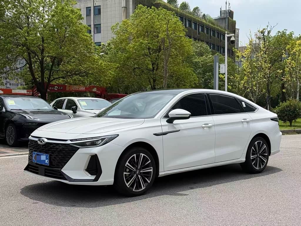 Chery Arrizo 8