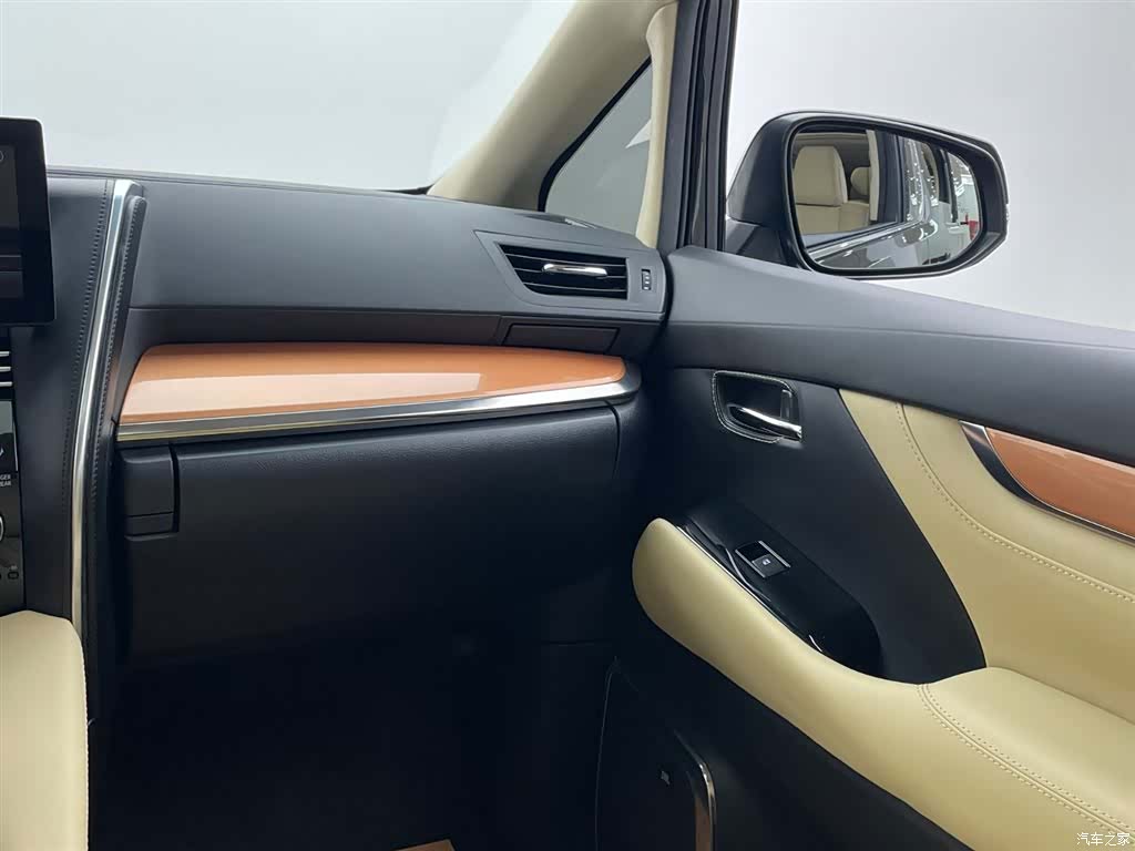 Toyota Alphard, 2020 37