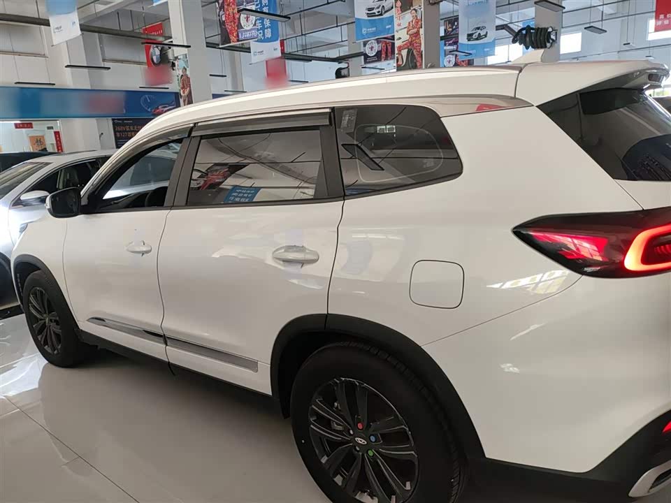 Chery Tiggo 8