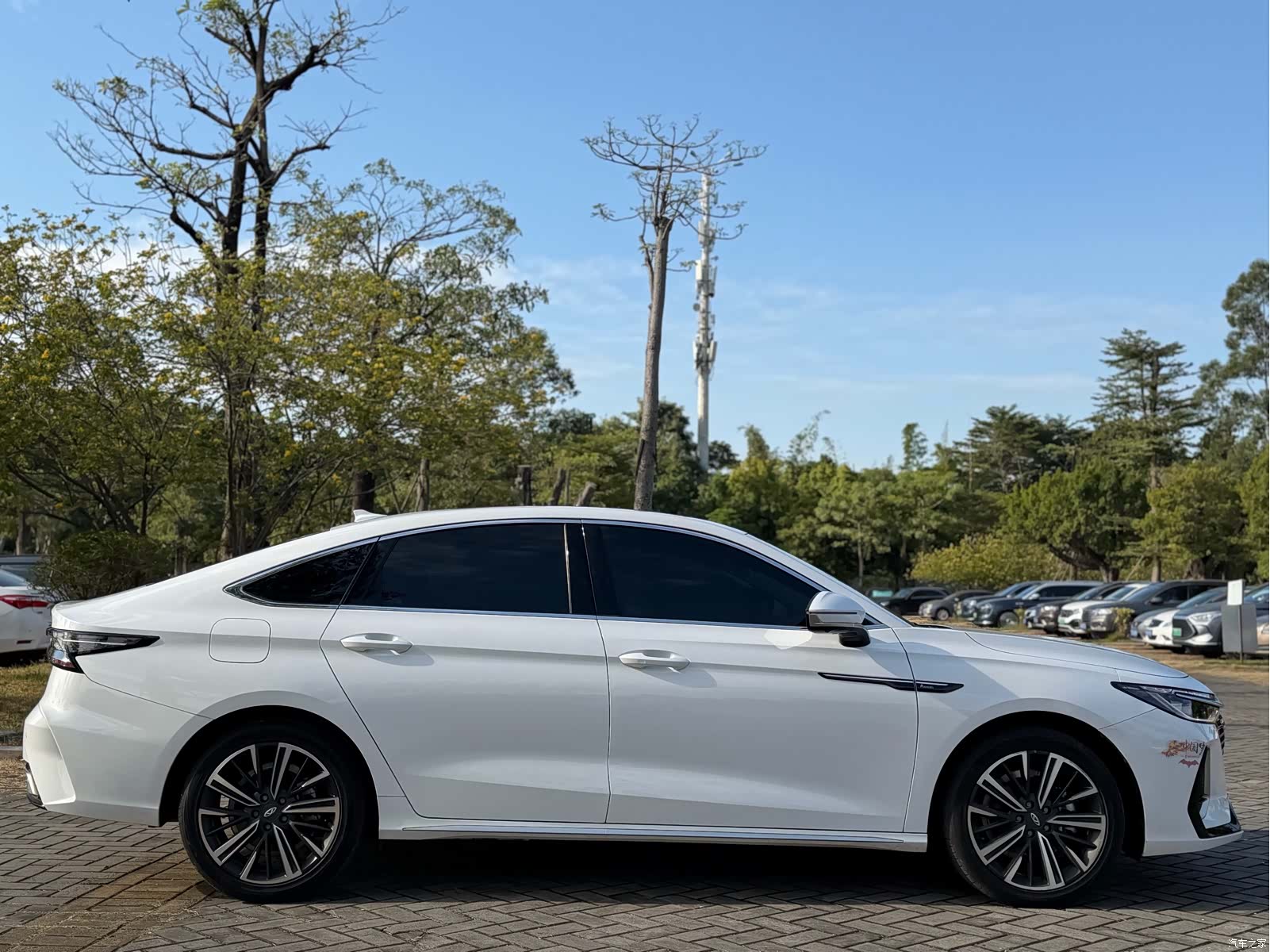 Chery Arrizo 8, 2024 все фото