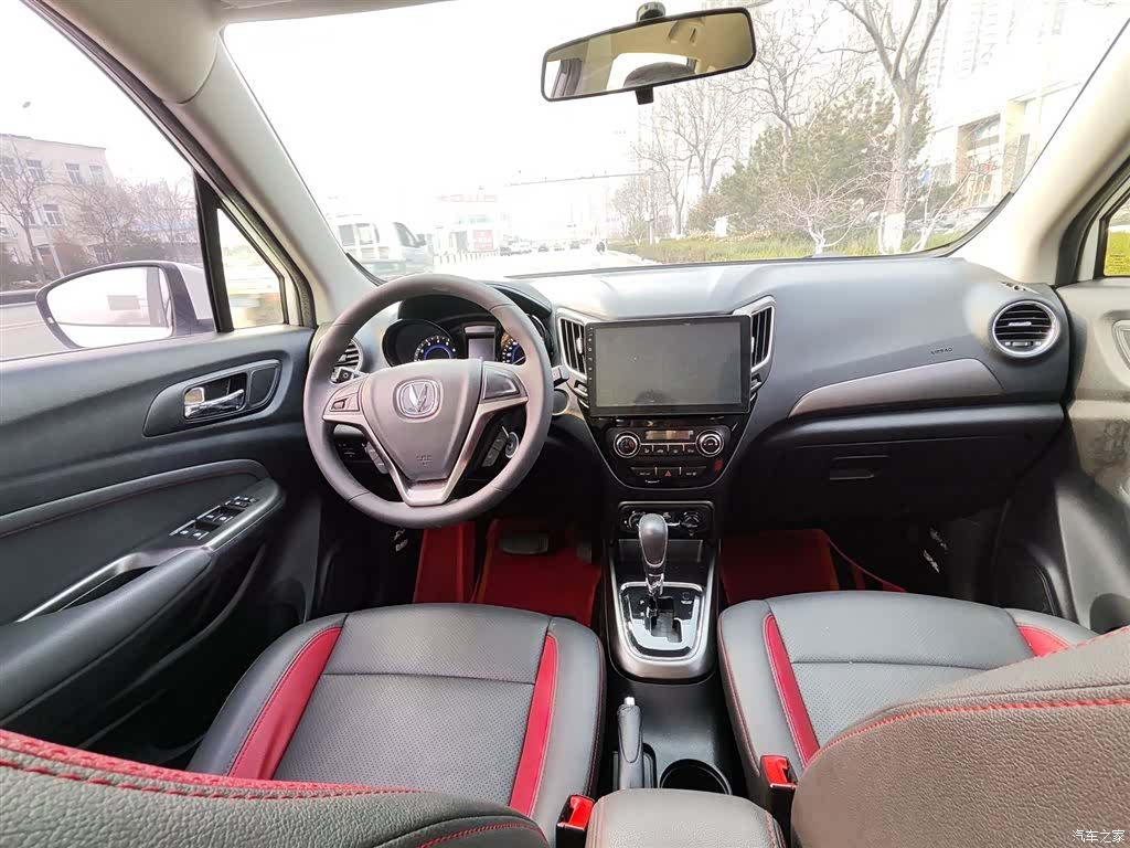 Changan CS15, 2017 18