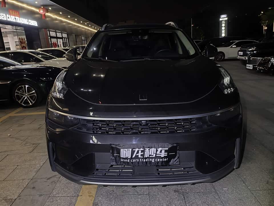 Lynk & Co 01