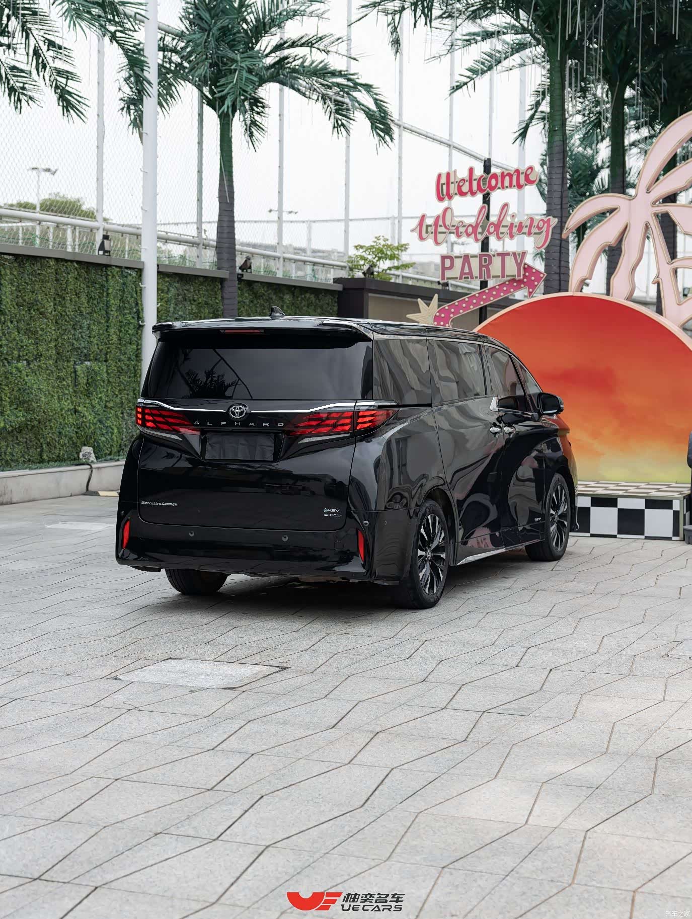 Toyota Alphard, 2024 4