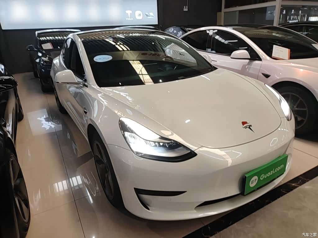 Tesla Model 3, 2020 4