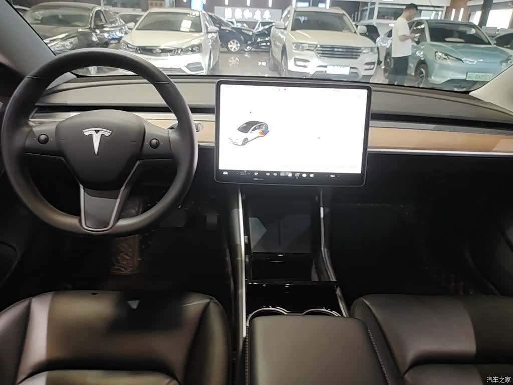 Tesla Model 3, 2020 13