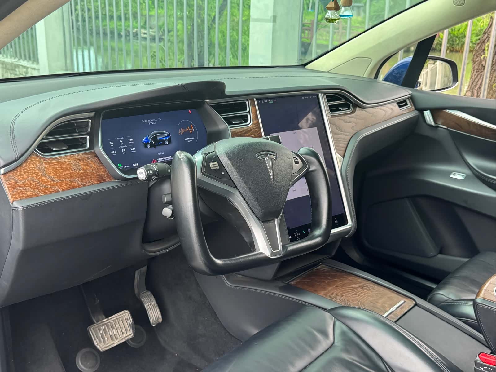 Tesla Model X, 2017 7
