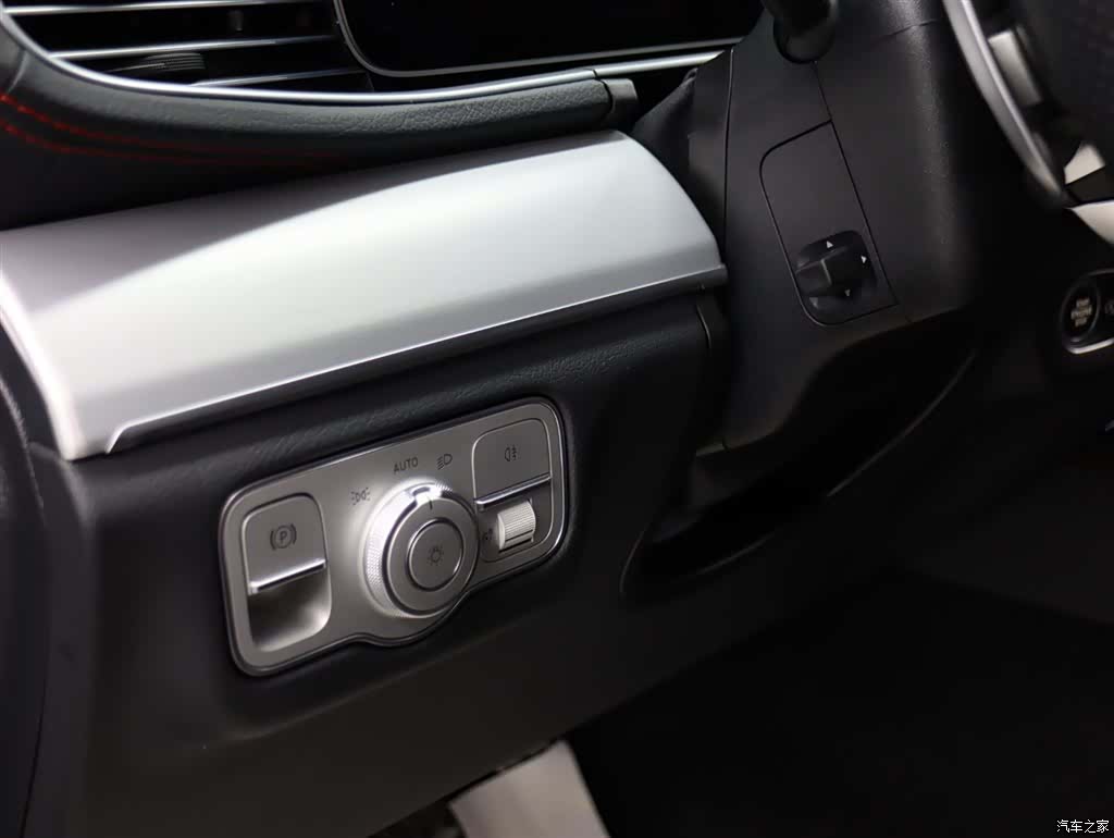 Mercedes-Benz GLE, 2024 27