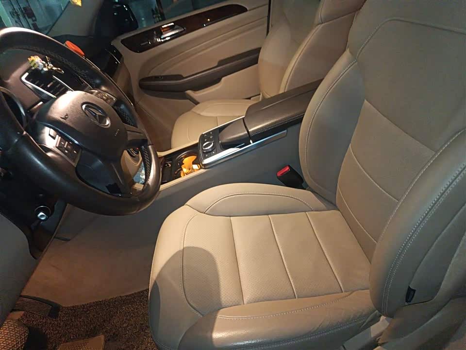 Mercedes-Benz M class