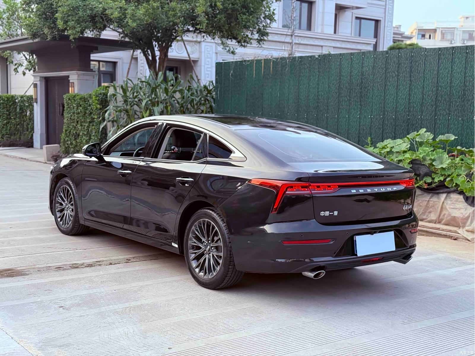 Bestune B70, 2023 9