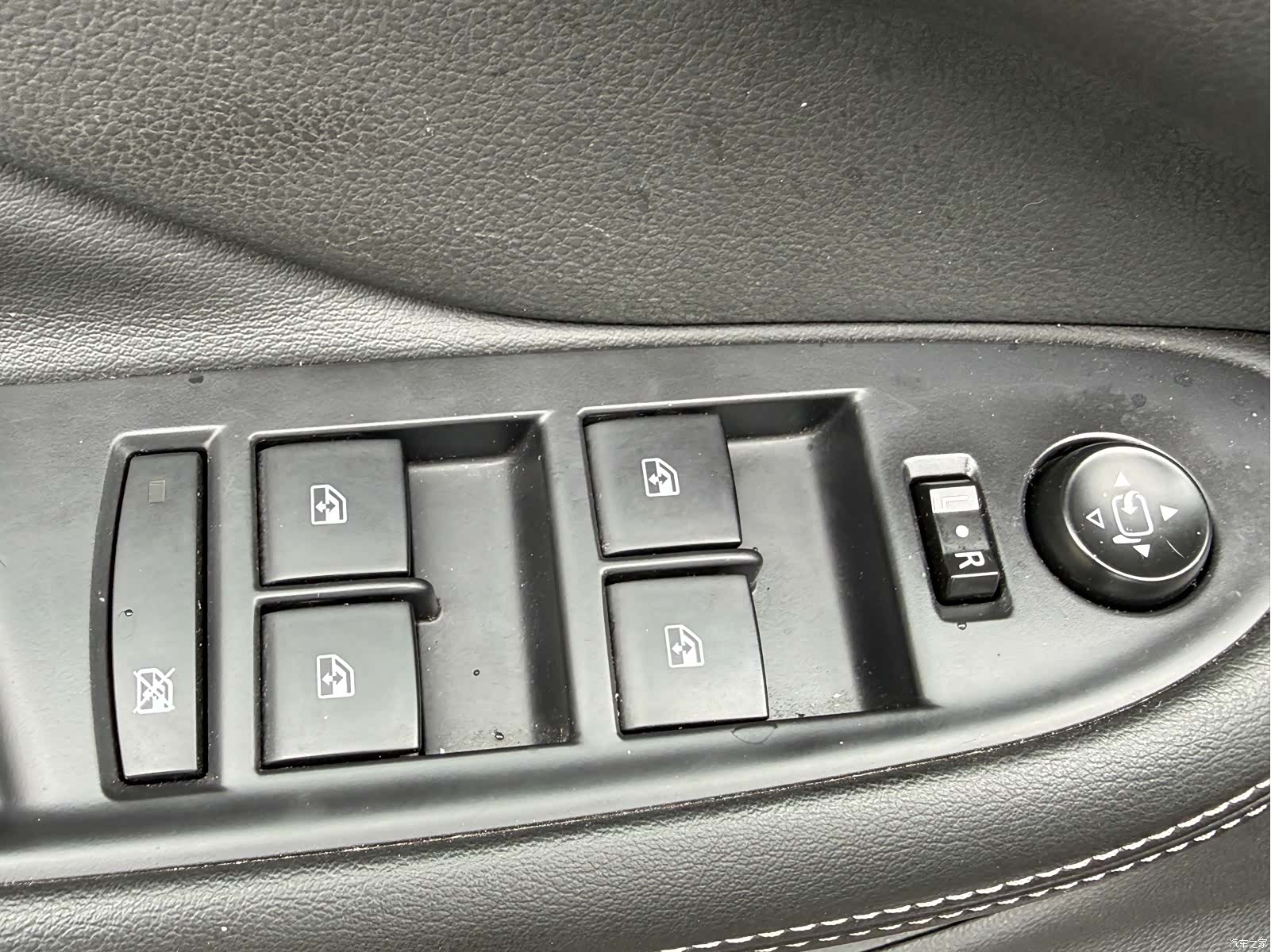 Buick Envision Plus, 2021 7