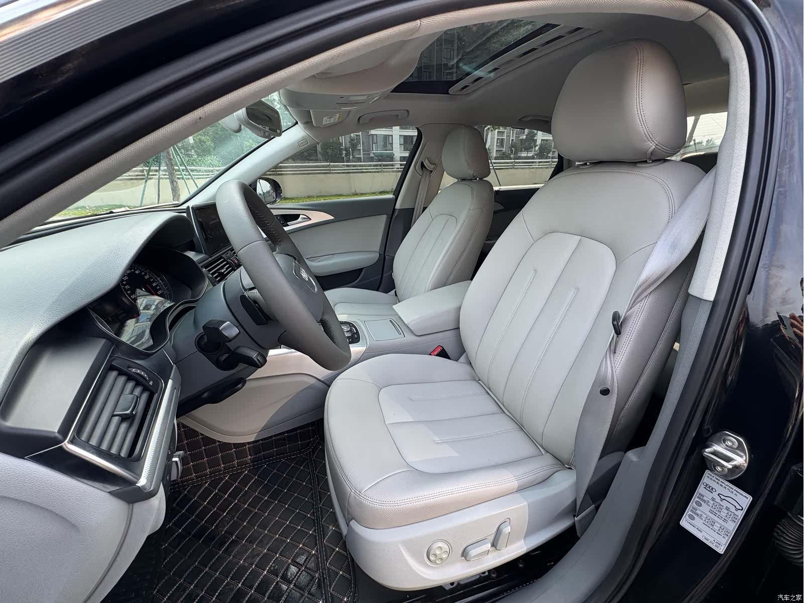 Audi A6L, 2014 все фото