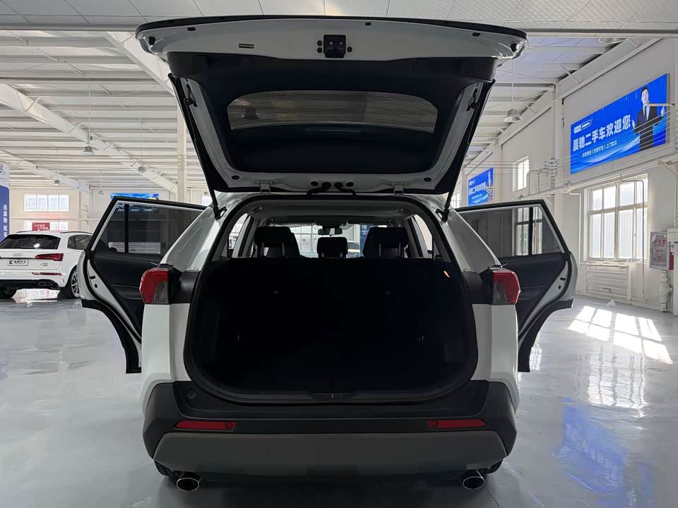 Toyota RAV4 Rongfang