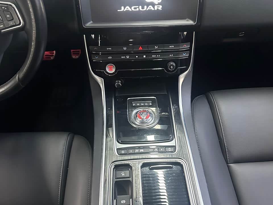 Jaguar XEL