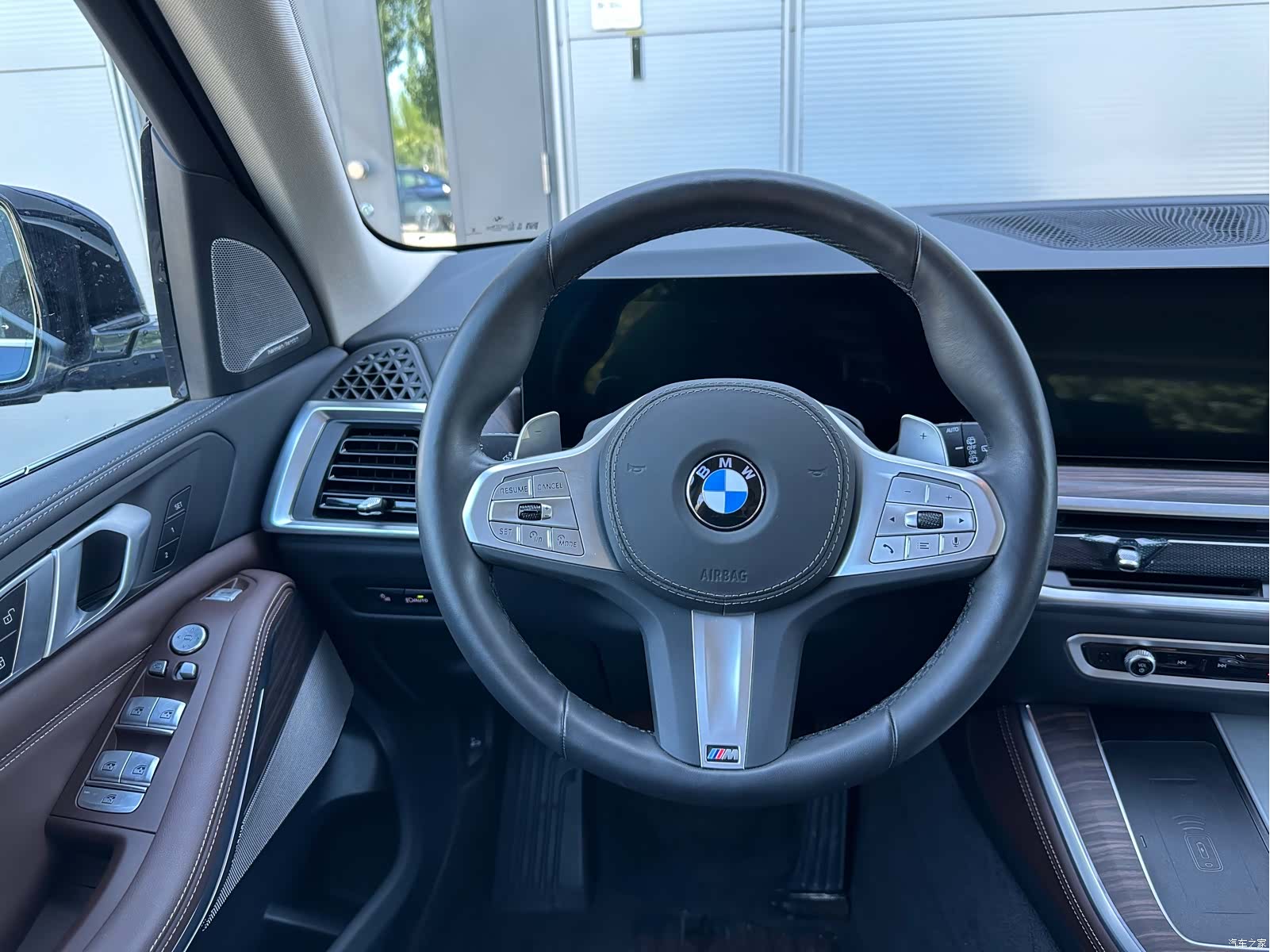 BMW X5, 2025 9
