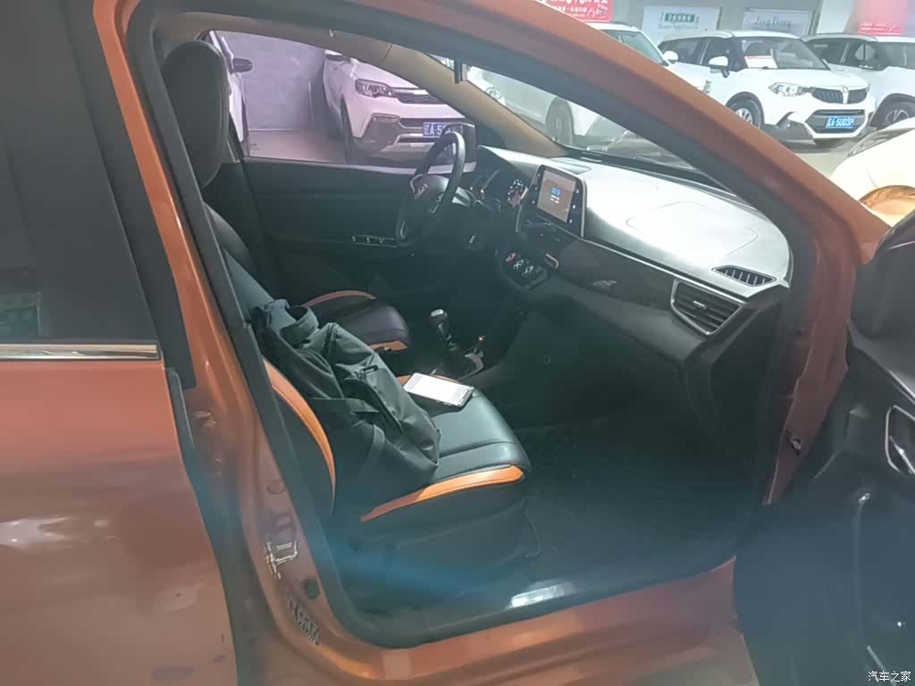 Wuling 310, 2017 25