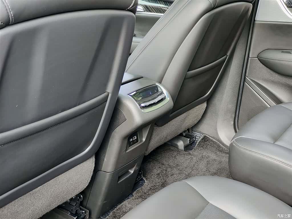 Cadillac XT6, 2024 9