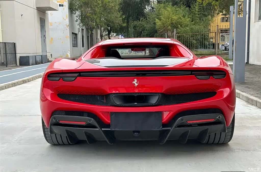 Ferrari 296, 2024 4