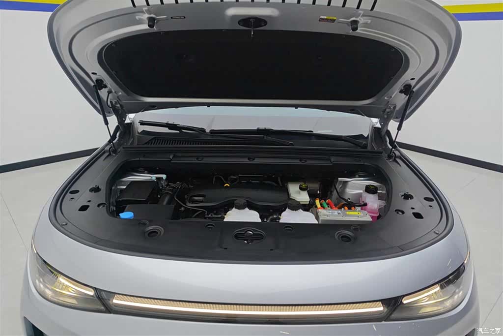 Leapmotor C16, 2025 10
