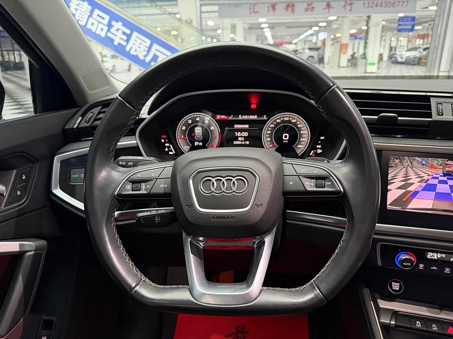 Audi Q3 2022, фото 6