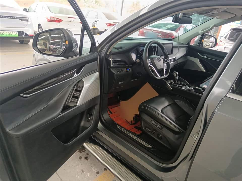 MAXUS SAIC MAXUS D90