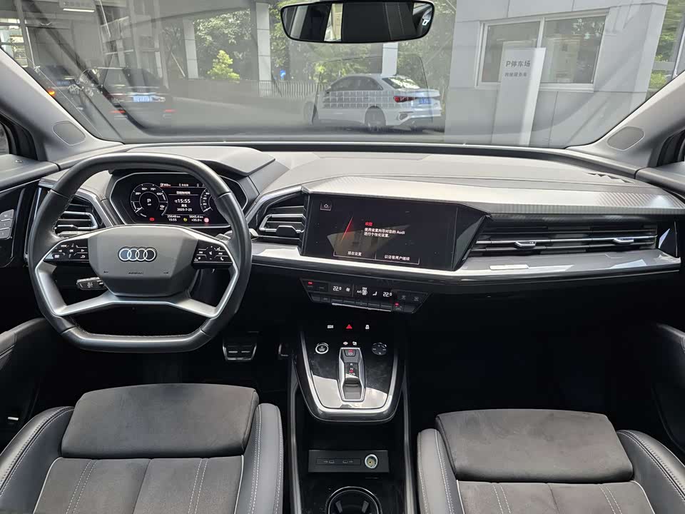Audi Q4