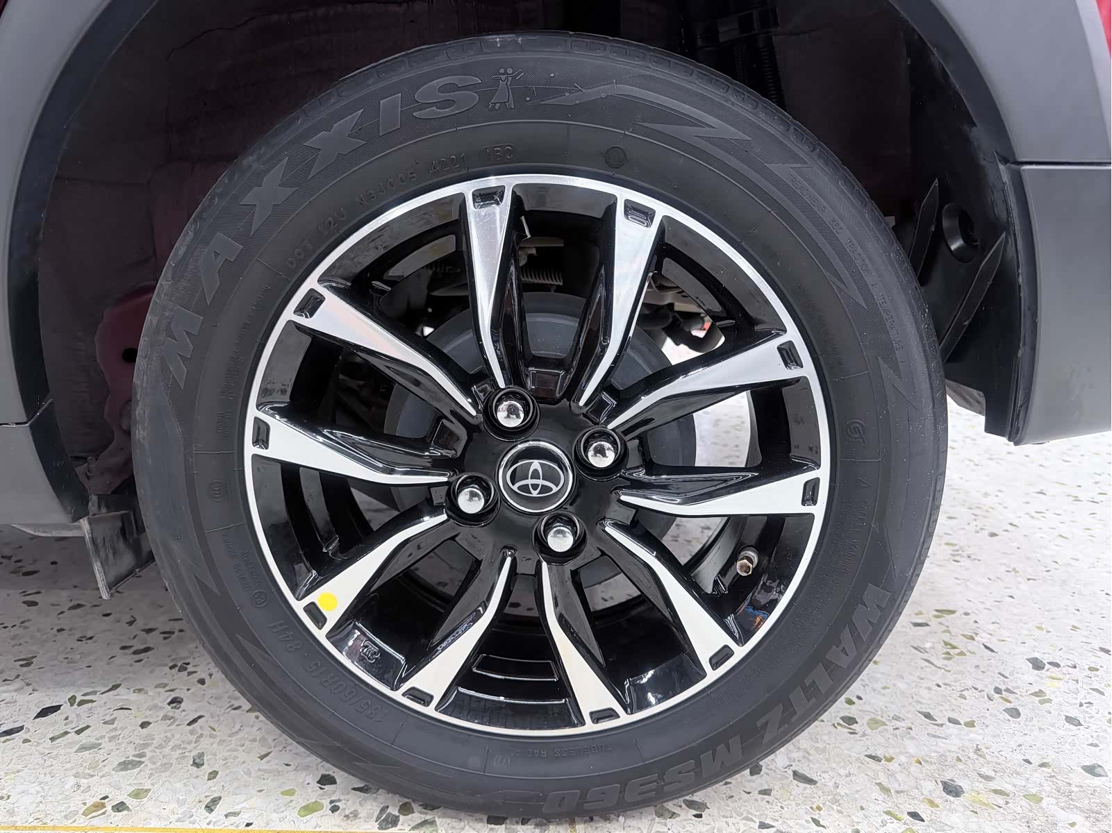 Toyota YARiS L, 2021 20