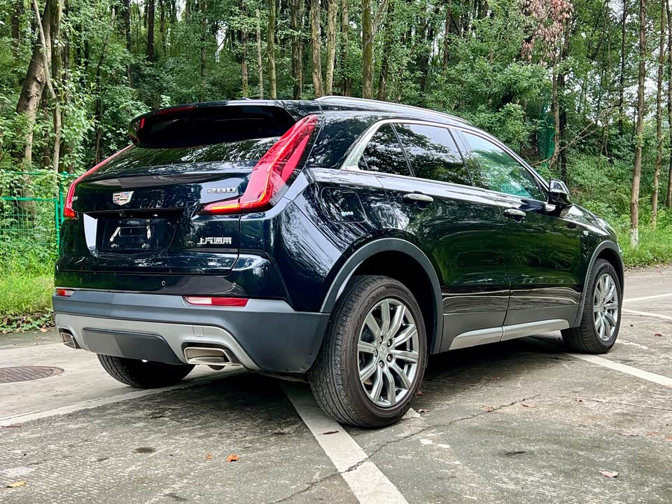 Cadillac XT4