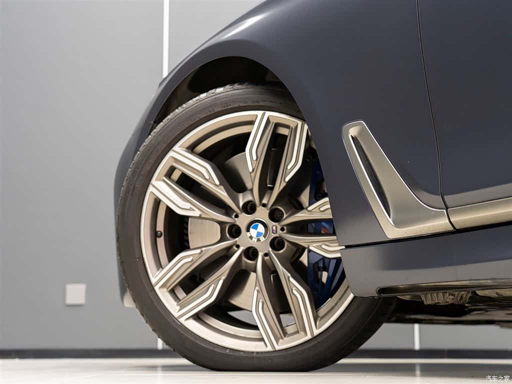 BMW 7 Series, 2018 4