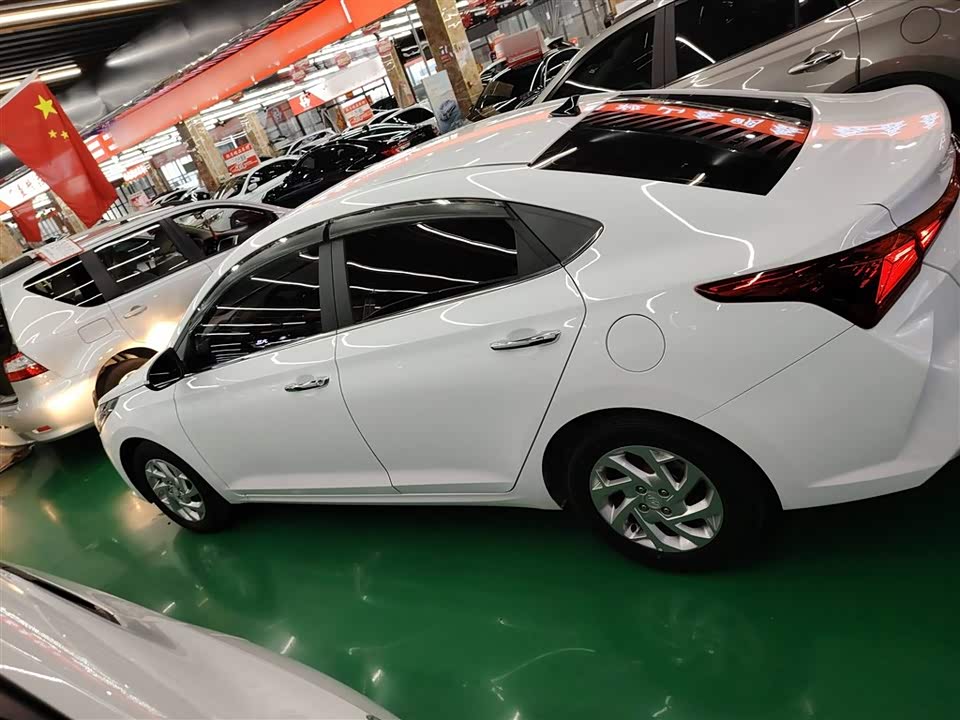 Hyundai Accept