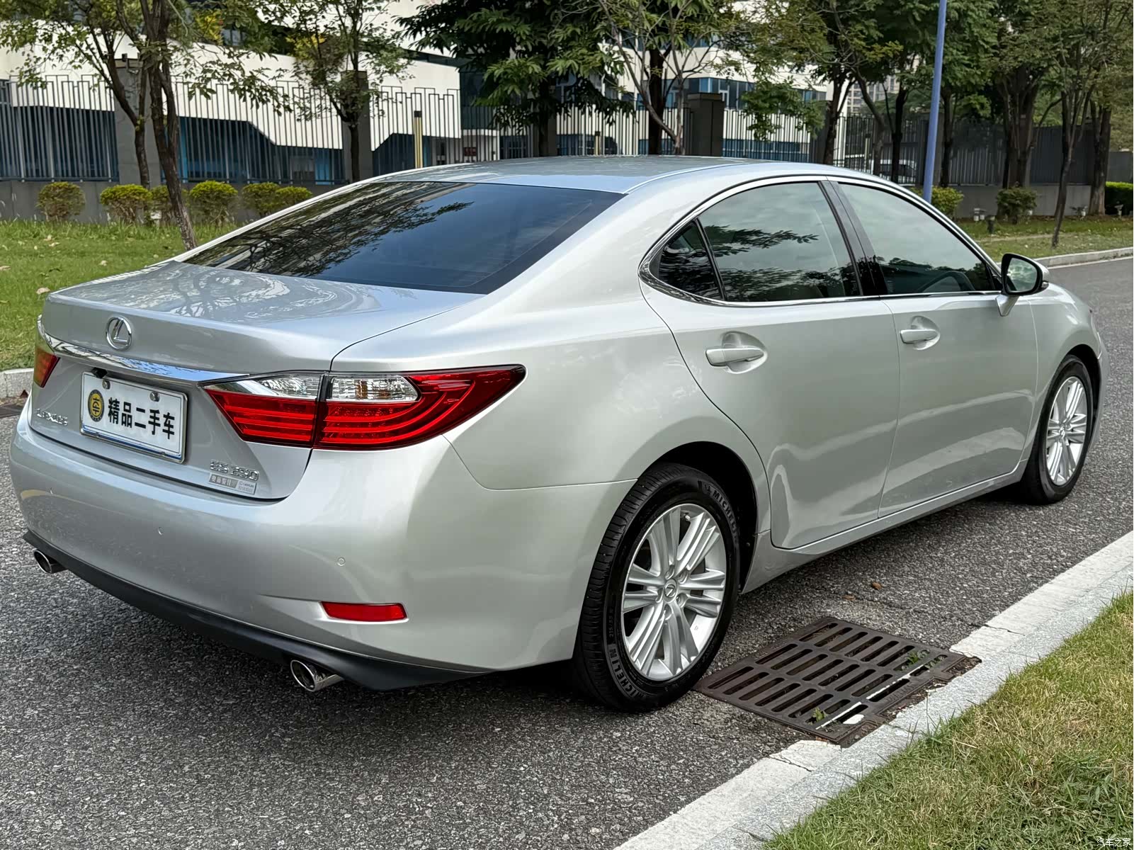 Lexus ES, 2014 4